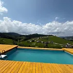 карпати плай Village Bukovel