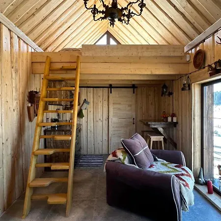 карпати плай Village