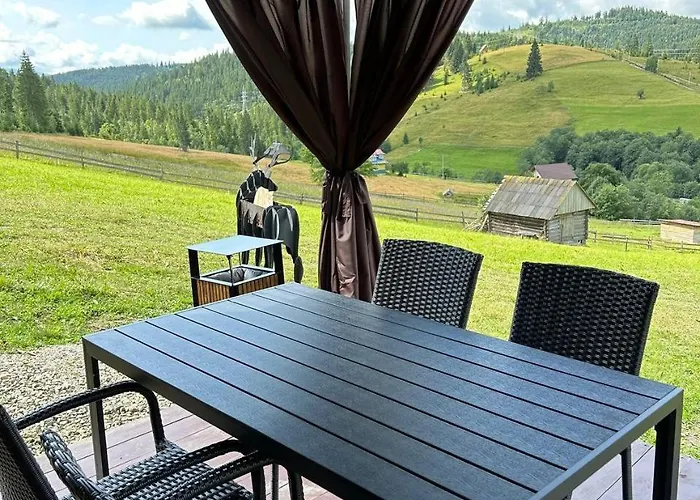 Σαλέ карпати плай Village *